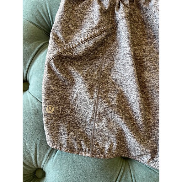 Lululemon Shorts 6 Heathered Gray - Picture 5 of 7